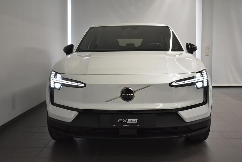 Gebraucht Volvo EX30 Core 200 kW (272 PS) 2025 Weiss SUV