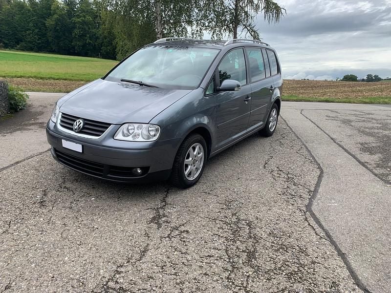 Gebraucht 2006 VW Touran Highline Van / Kleinbus | CHF 1’850 (Fairer Preis) - Bild 1/4