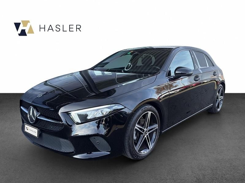 Gebraucht Mercedes A180 Night 136 PS (100 kW) 2022 Schwarz Limousine