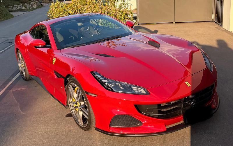 Gebraucht 2023 Ferrari Portofino Cabrio | CHF 229’000 - Bild 1/4
