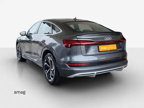 Gebraucht Audi e-tron Sportback Attraction 230 kW (313 PS) 2020 Daytonagrau perleffekt SUV