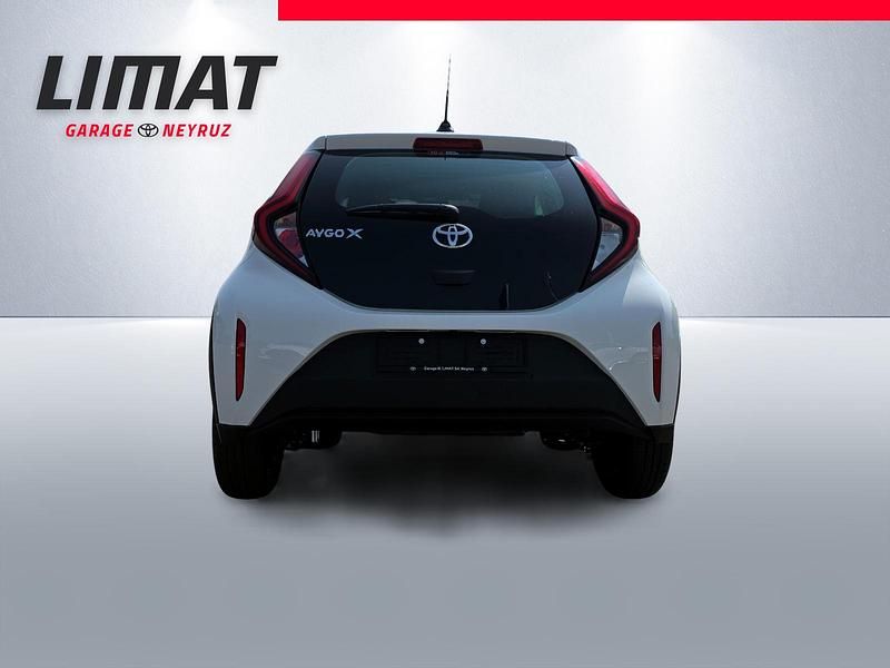 Neu Toyota Aygo X Comfort 72 PS (52 kW) 2025 Weiss SUV