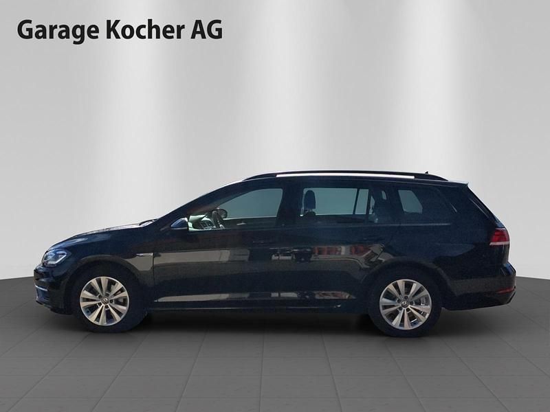 Gebraucht VW Golf VII Comfortline 130 PS (95 kW) 2018 Kombi