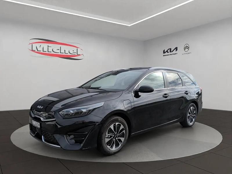 Neu Kia Ceed Sportswagon Style 141 PS (103 kW) 2025 Schwarz Kombi