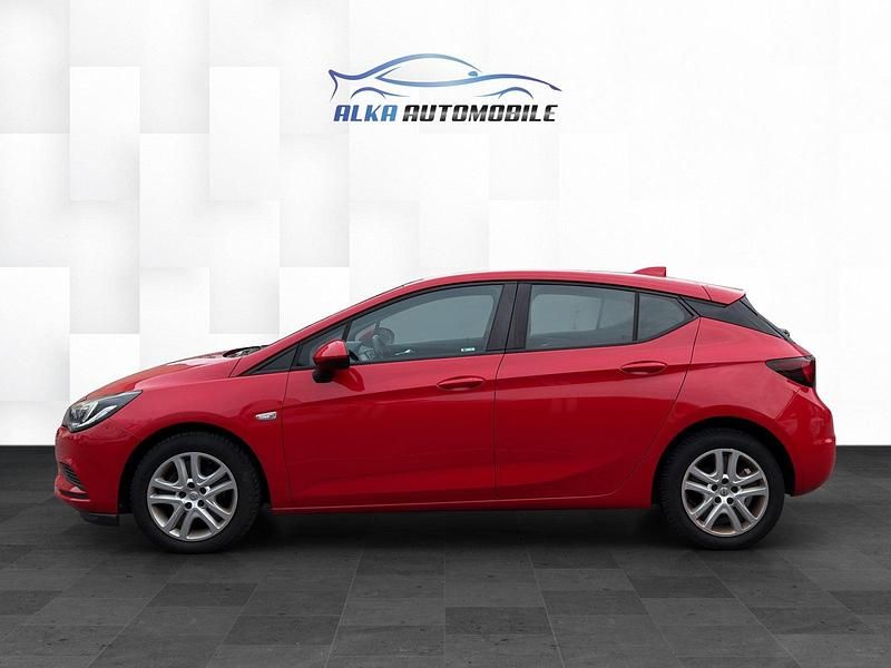 Gebraucht Opel Astra Enjoy 105 PS (77 kW) 2017 Limousine