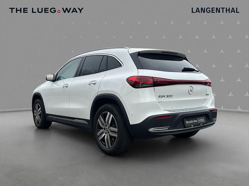 Gebraucht Mercedes EQA300 168 kW (229 PS) 2023 Weiss SUV