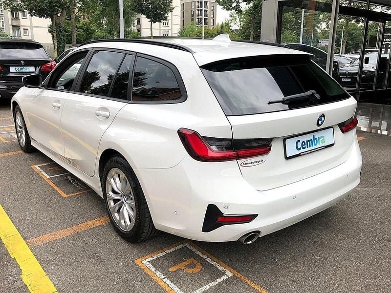 Gebraucht BMW 320 Advantage 190 PS (139 kW) 2020 Kombi