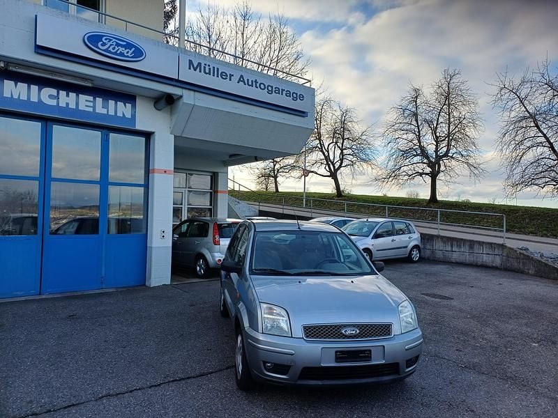 Gebraucht Ford Fusion 101 PS (74 kW) 2005 Kleinwagen