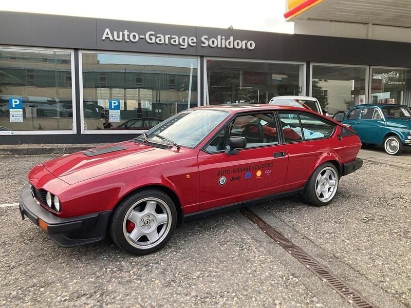 Rot Gebraucht 1981 Alfa Romeo GTV Coupé | CHF 45’800 - Bild 1/3
