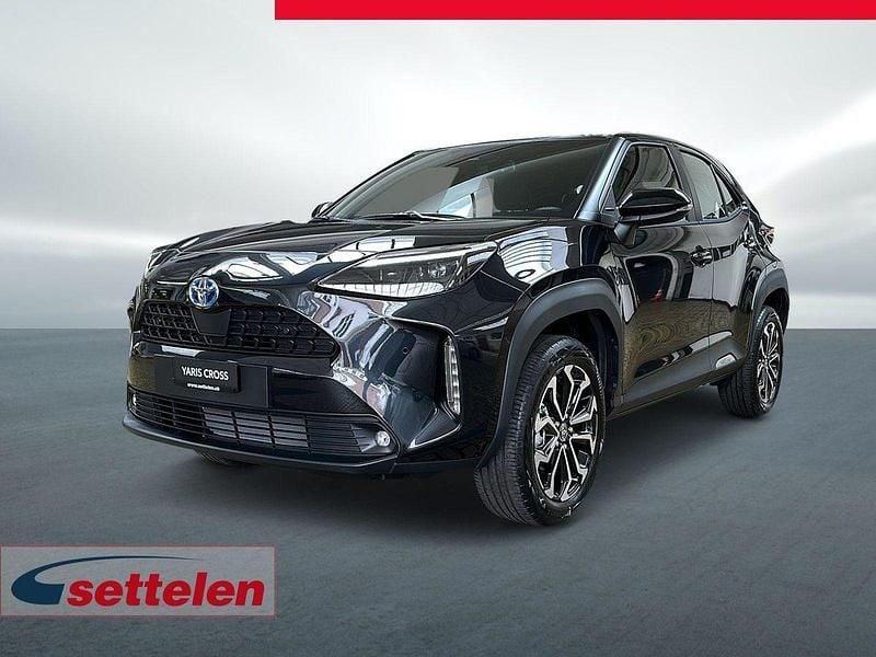 Blau Gebraucht 2023 Toyota Yaris Cross Trend SUV | CHF 33’990 (Fairer Preis) - Bild 1/4