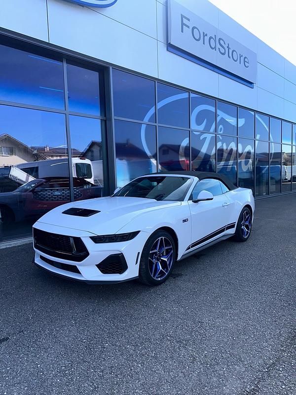 Gebraucht Ford Mustang GT Convertible 446 PS (328 kW) 2024 Weiss Cabrio