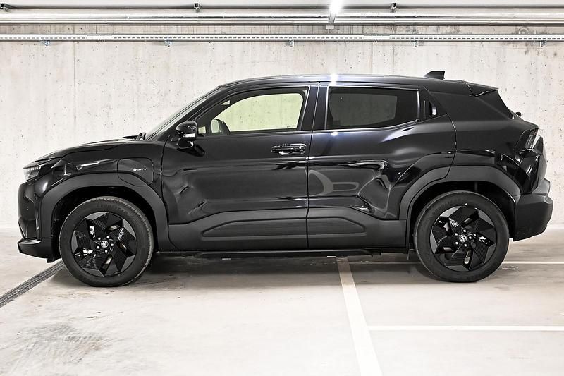 Neu Toyota Urban Cruiser Trend 135 kW (184 PS) 2026 Schwarz SUV