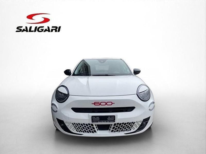 Gebraucht Fiat 600E Red 115 kW (157 PS) 2023 Kombi