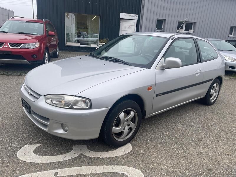 Gebraucht 2000 Mitsubishi Colt | CHF 1’199 - Bild 1/4