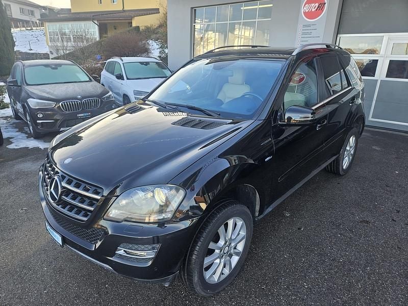 Gebraucht Mercedes ML350 211 PS (155 kW) 2011 SUV