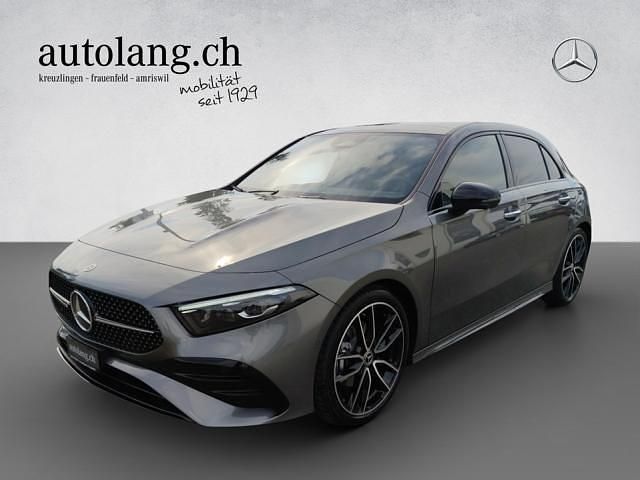 Gebraucht 2025 Mercedes A200 AMG line Limousine | CHF 46’800 - Bild 1/4