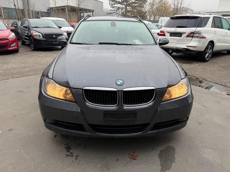 Gebraucht BMW 320 150 PS (110 kW) 2007 Kombi