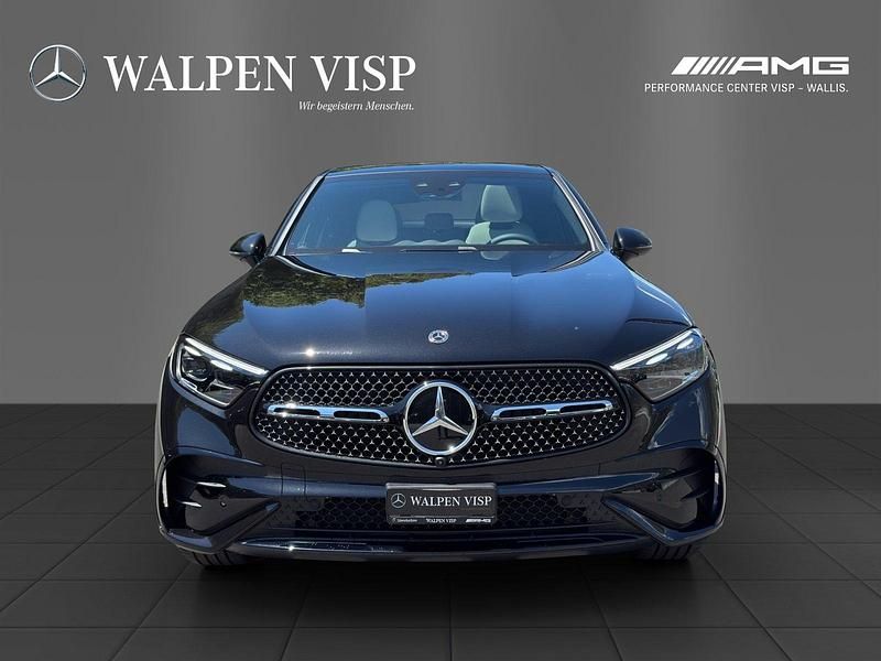 Neu Mercedes GLC220 197 PS (144 kW) 2025 Schwarz Coupé