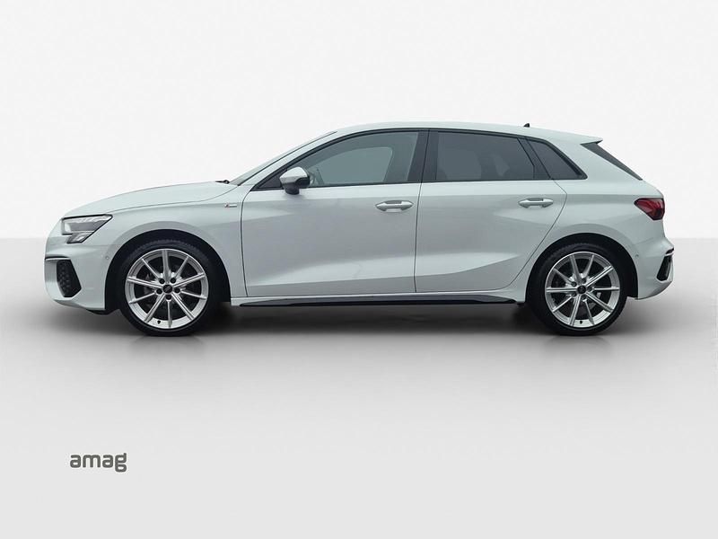 Gebraucht Audi A3 Sportback e-tron S-Line 150 PS (110 kW) 2023 Kleinwagen