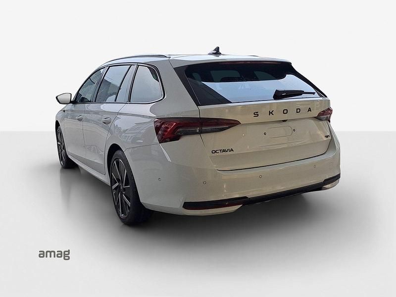 Neu Skoda Octavia Dynamic 204 PS (150 kW) 2025 Moon weiss, metallic Kombi