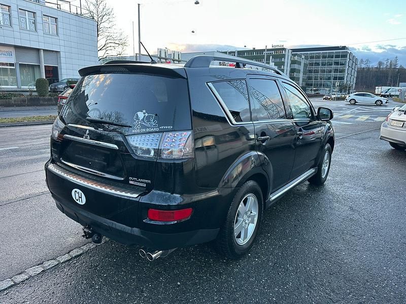 Gebraucht Mitsubishi Outlander 156 PS (114 kW) 2011