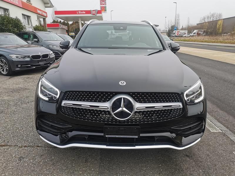 Gebraucht Mercedes GLC300e AMG line 319 PS (234 kW) 2022