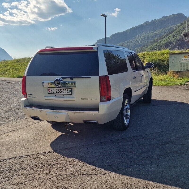 Gebraucht Cadillac Escalade 409 PS (300 kW) 2012 SUV
