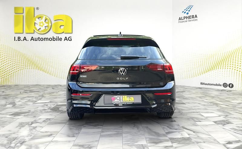 Neu VW Golf VIII R-line 150 PS (110 kW) 2025 Limousine