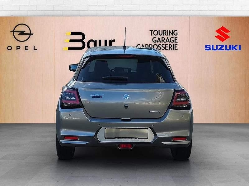 Neu Suzuki Swift 82 PS (60 kW) 2025 Silber Limousine