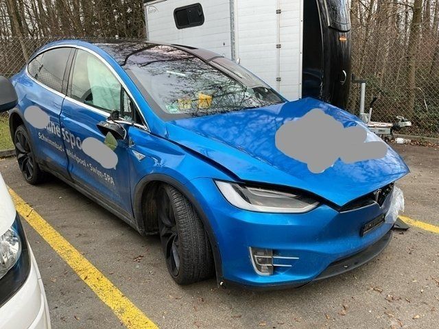 Gebraucht 2016 Tesla Model X Performance SUV | CHF 7’000 - Bild 1/4