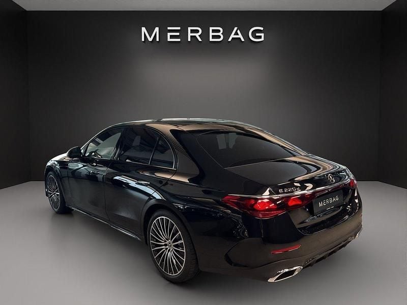 Gebraucht Mercedes E220 AMG line 197 PS (144 kW) 2024 Schwarz Limousine