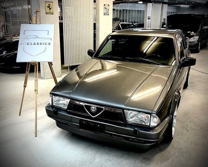 Gebraucht 1990 Alfa Romeo 75 Super Limousine | CHF 22’900 - Bild 1/4