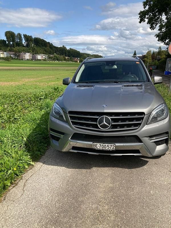 Gebraucht 2013 Mercedes ML350 Executive SUV | CHF 16’500 - Bild 1/4