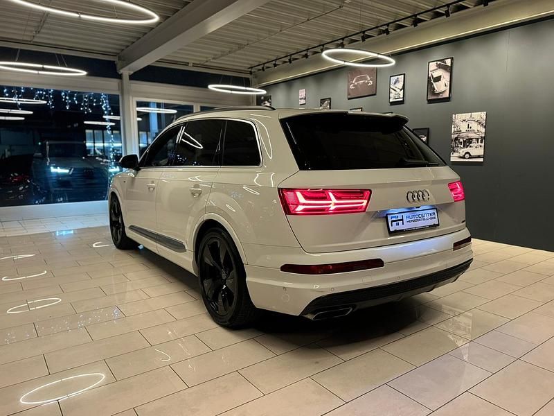 Gebraucht Audi Q7 Ambiente 272 PS (200 kW) 2015 SUV