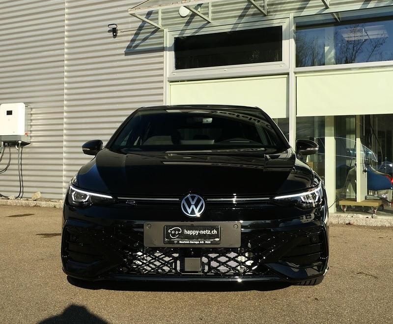 Neu VW Golf VIII R-line 150 PS (110 kW) 2026 Schwarz Limousine