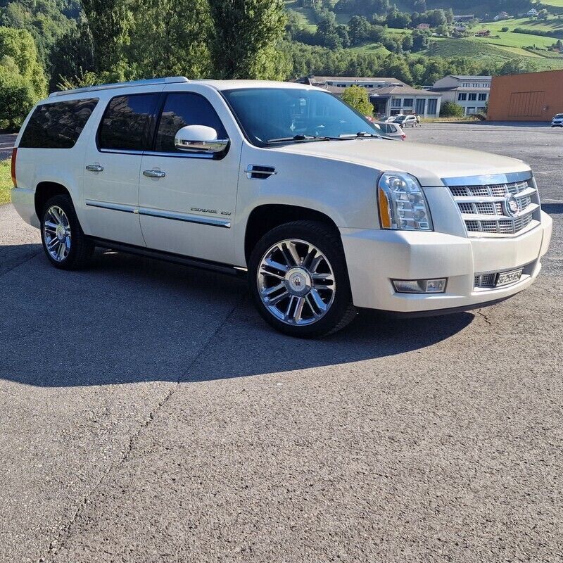 Gebraucht Cadillac Escalade 409 PS (300 kW) 2012 SUV