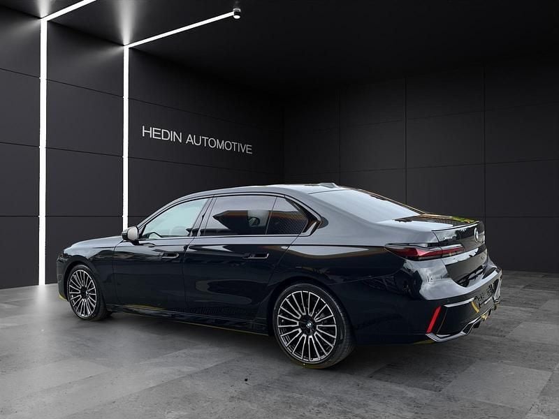 Neu BMW 740 Comfort Edition 299 PS (219 kW) 2025 Schwarz Limousine
