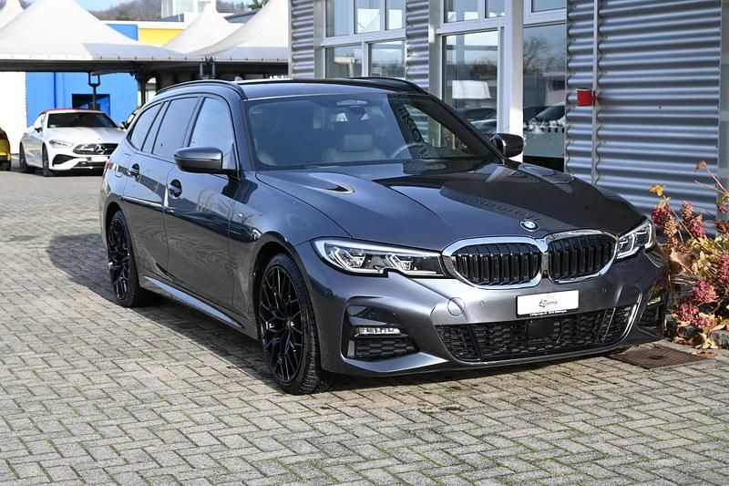 Gebraucht 2021 BMW 320e M Sport Kombi | CHF 36’990 (Etwas zu teuer) - Bild 1/4