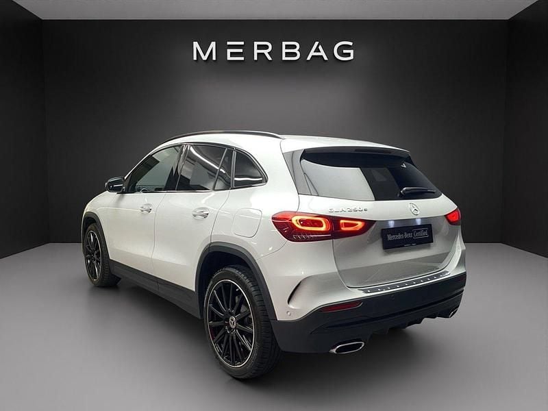 Gebraucht Mercedes GLA250 AMG line 160 PS (117 kW) 2022 Weiss SUV