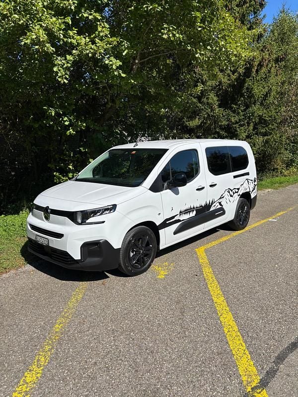 Gebraucht Citroën Berlingo 130 PS (95 kW) 2025 Van / Kleinbus