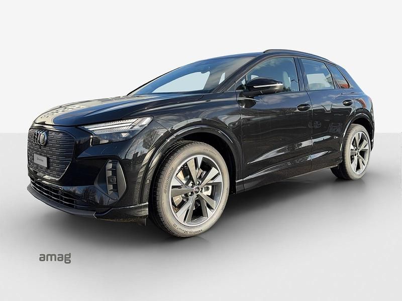 Mythosschwarz metallic Gebraucht 2024 Audi Q4 e-tron Attraction SUV | CHF 42’900 - Bild 1/4