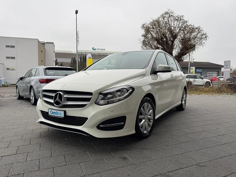 Gebraucht Mercedes B220 Urban 177 PS (130 kW) 2015 Van / Kleinbus