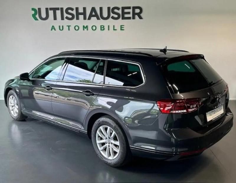 Gebraucht VW Passat Business 150 PS (110 kW) 2025 Gray Kombi