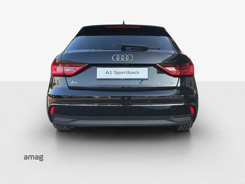 Gebraucht Audi A1 Sportback Attraction 115 PS (84 kW) 2025 Mythosschwarzmythosschwarz Kleinwagen