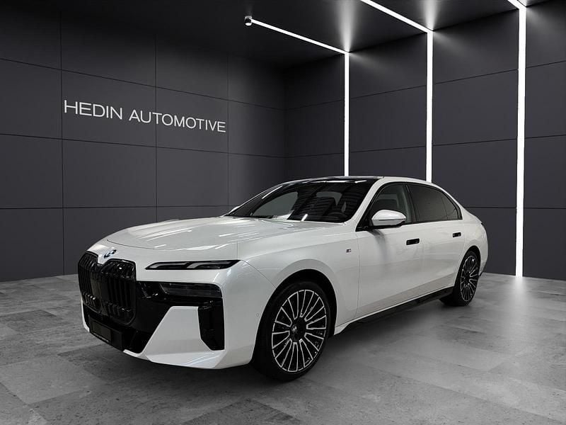 Neu BMW 740 Comfort Edition 299 PS (219 kW) 2025 Weiss Limousine