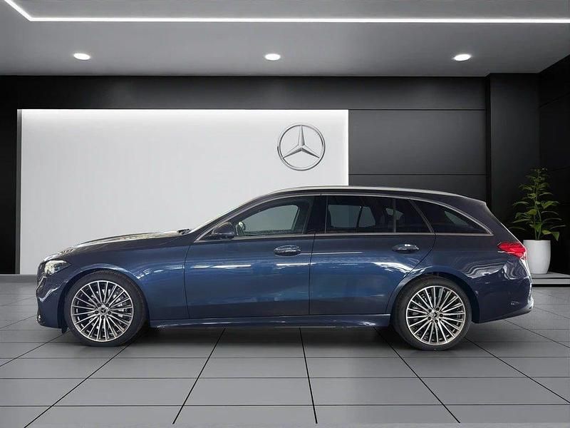 Neu Mercedes C300e 265 PS (194 kW) 2025 Blau Kombi