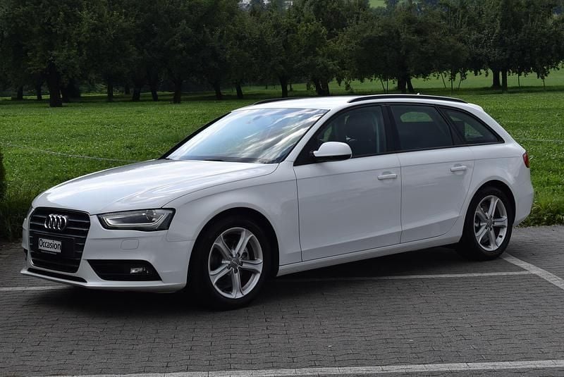 Weiss Gebraucht 2013 Audi A4 Design Kombi | CHF 11’900 (Fairer Preis) - Bild 1/4