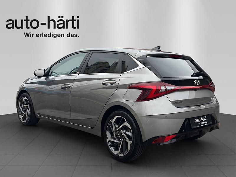Gebraucht Hyundai i20 120 PS (88 kW) 2023 Grau Kleinwagen
