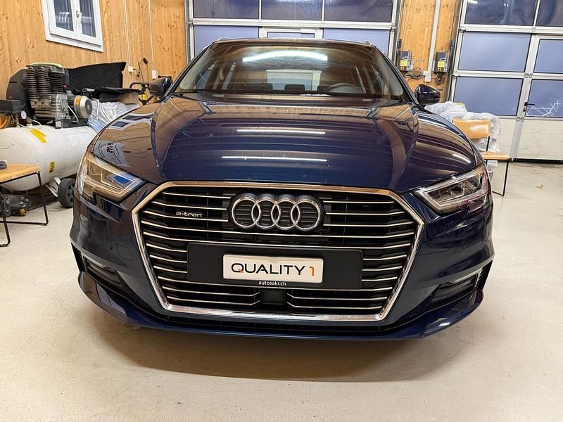 Gebraucht Audi A3 Sportback e-tron 204 PS (150 kW) 2018 Kleinwagen