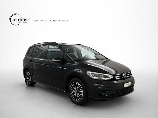 Gebraucht VW Touran Highline 150 PS (110 kW) 2024 Schwarz Van / Kleinbus